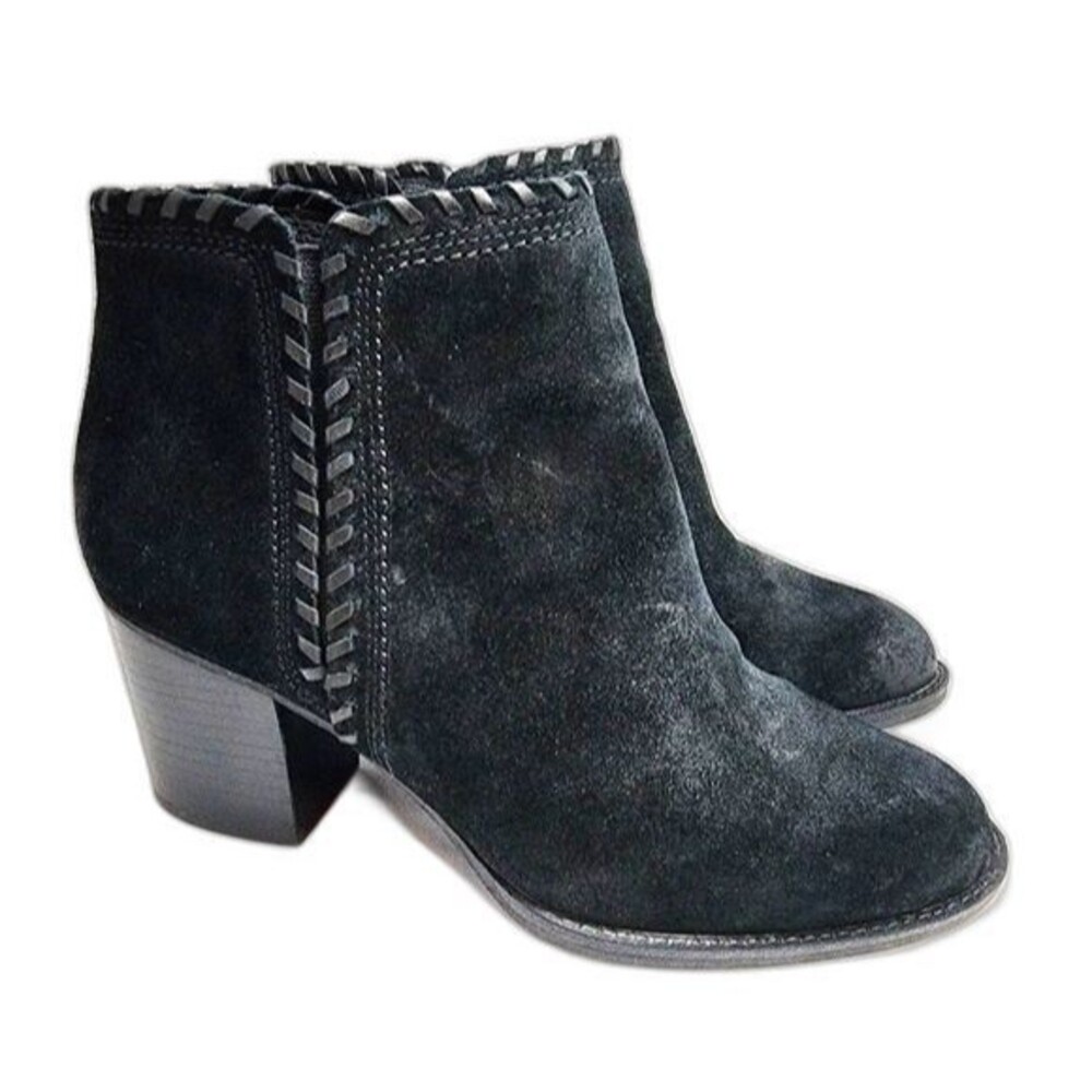 Sofft SF0006521 Wilton Black Suede Whip Stitched Heeled Bootie Size 7.5